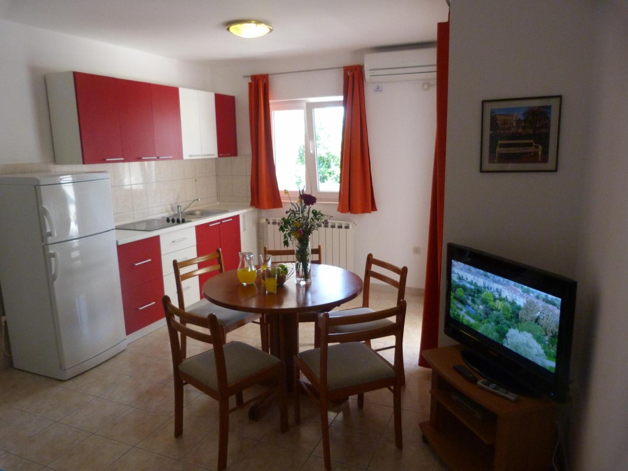 Apartmani ROKO, Sevid Marina Bagian luar foto
